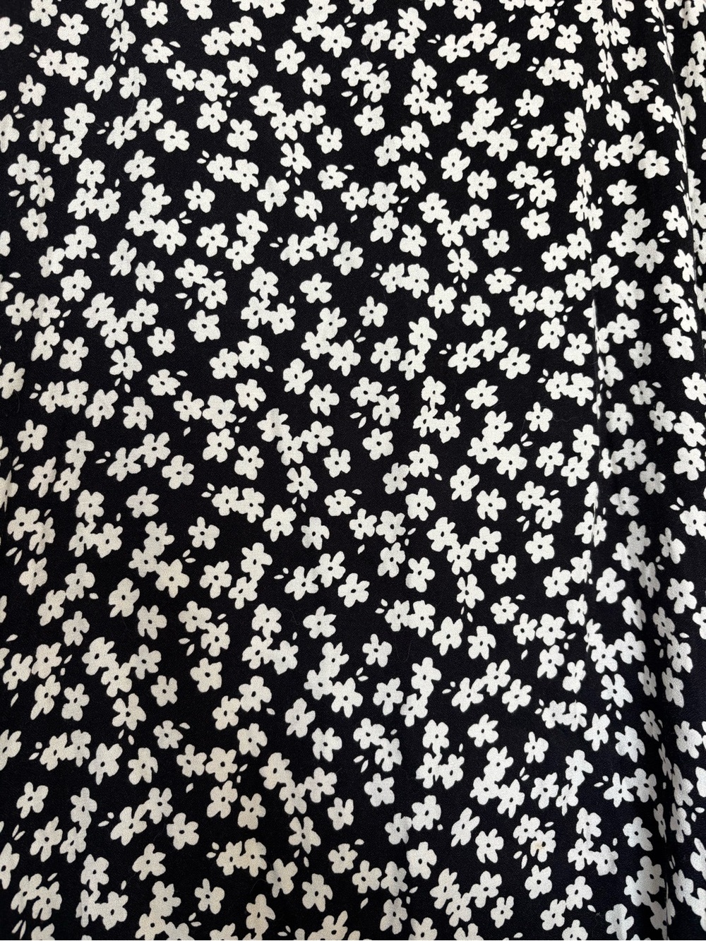 Reformation Bea Daisy Chain Floral Midi Skirt. Black and White. SIZE 10, EUC! - Picture 9 of 14